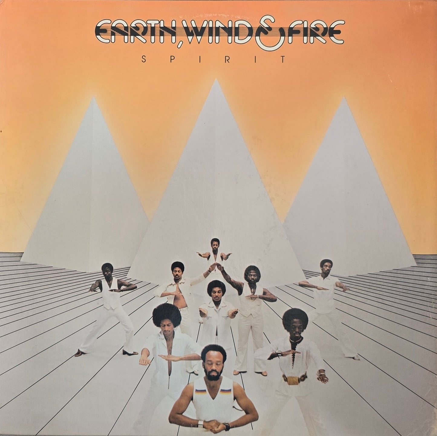 Earth, Wind & Fire – Spirit