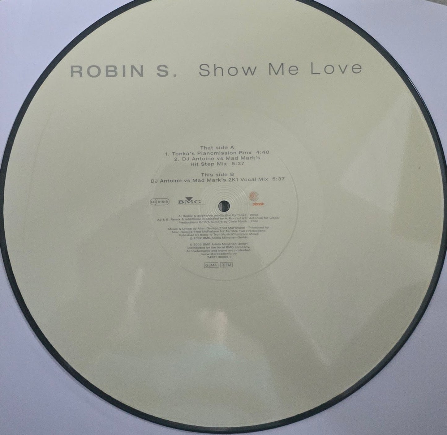 Robin S. – Show Me Love (2002 Remixes)