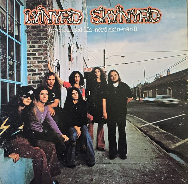 Lynyrd Skynyrd – (Pronounced 'Lĕh-'nérd 'Skin-'nérd)