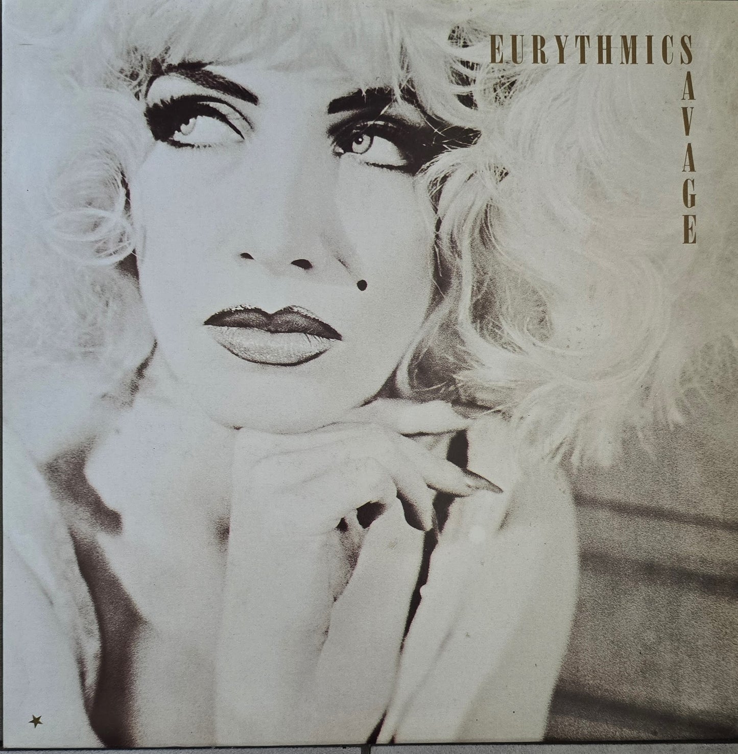 Eurythmics - Savage