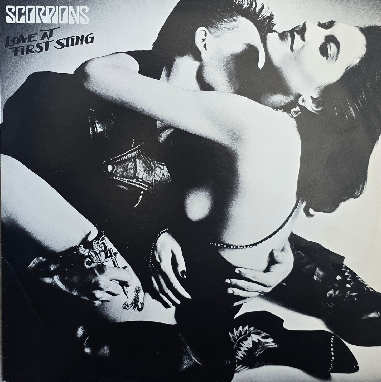 Scorpions – Love At First Sting
