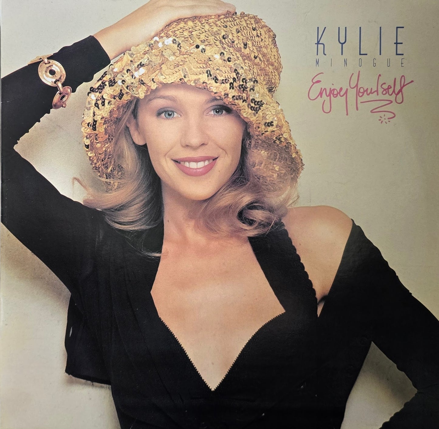 Kylie Minogue – Enjoy Yourself