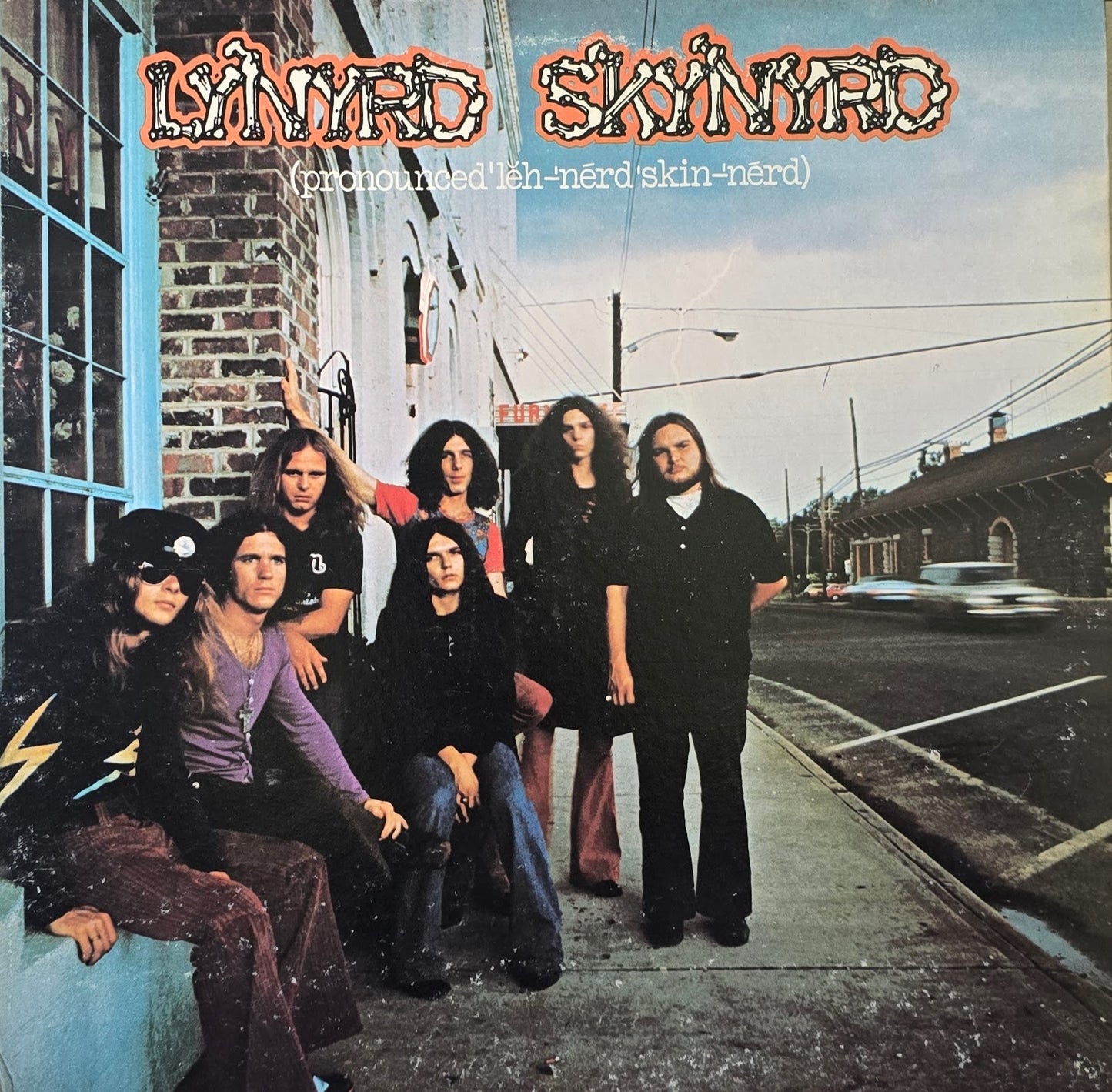 Lynyrd Skynyrd – (Pronounced 'Lĕh-'nérd 'Skin-'nérd)