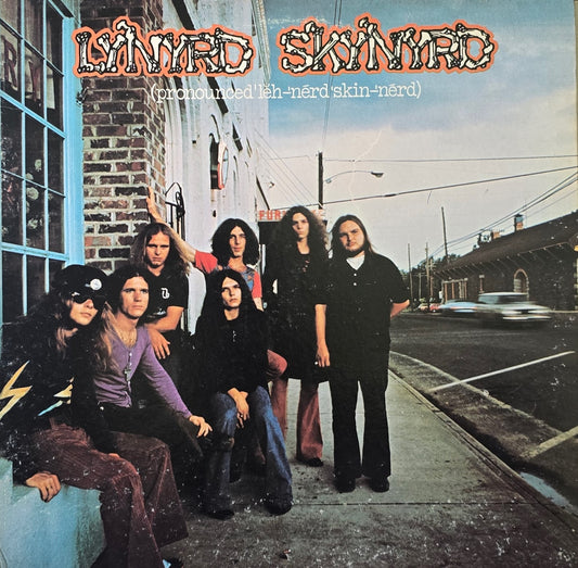 Lynyrd Skynyrd – (Pronounced 'Lĕh-'nérd 'Skin-'nérd)