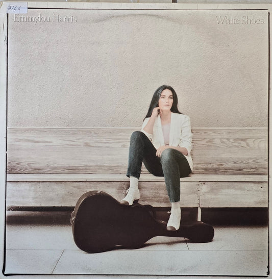 Emmylou Harris – White Shoes