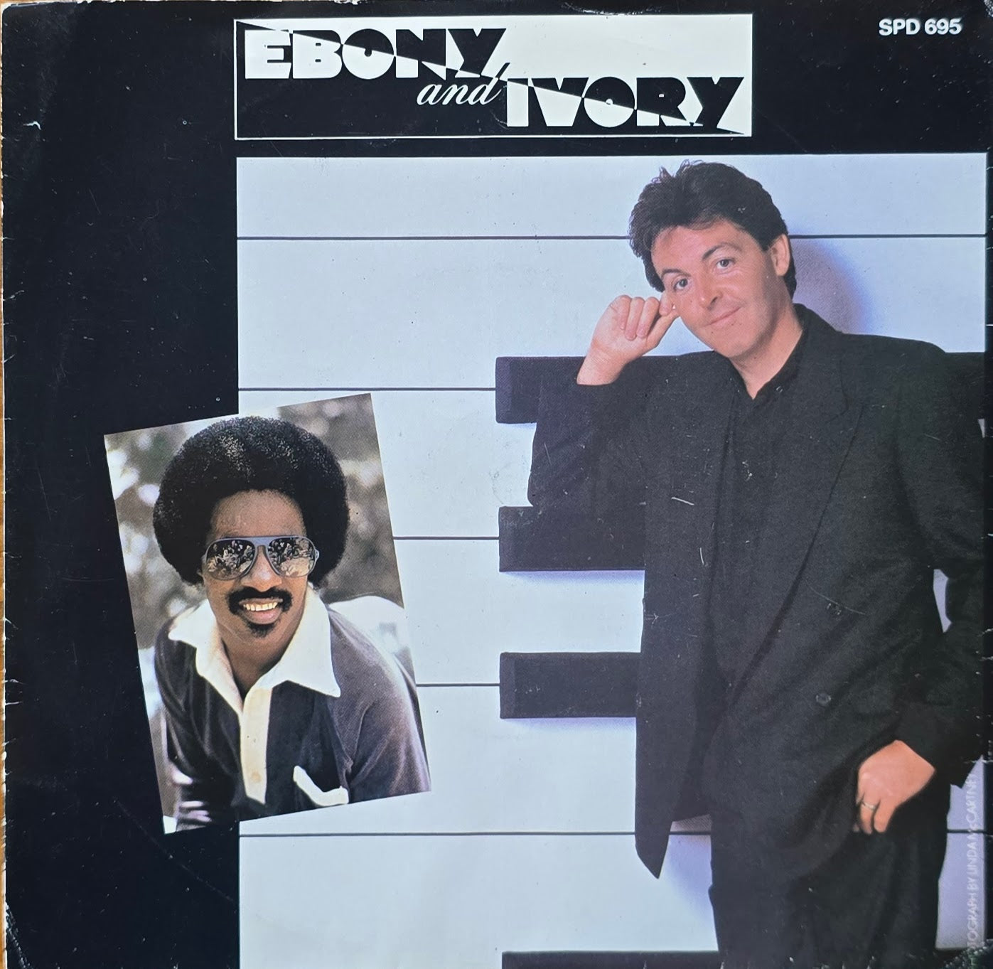 Paul McCartney – Ebony And Ivory (7" Single)